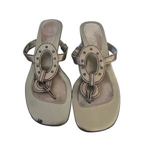 Aerosole Women's Bronze Metallic Leather Studded Heel Sandals Size 7
